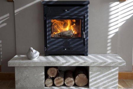 Installation d'un po&ecirc;le &agrave; bois ou &agrave; pellet, conseils de professionnels